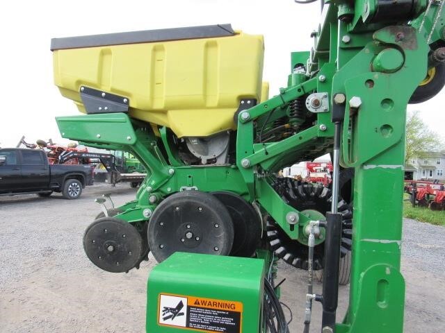 2016 John Deere DB20 Planter