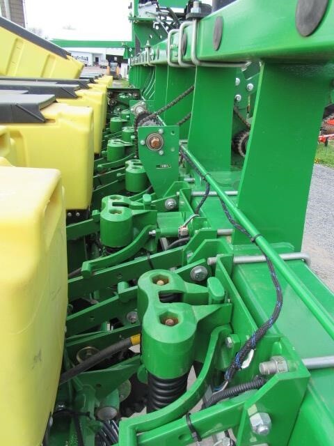 2016 John Deere DB20 Planter