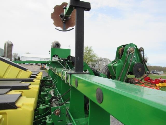 2016 John Deere DB20 Planter