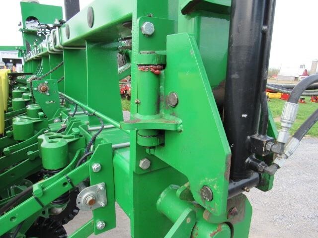 2016 John Deere DB20 Planter