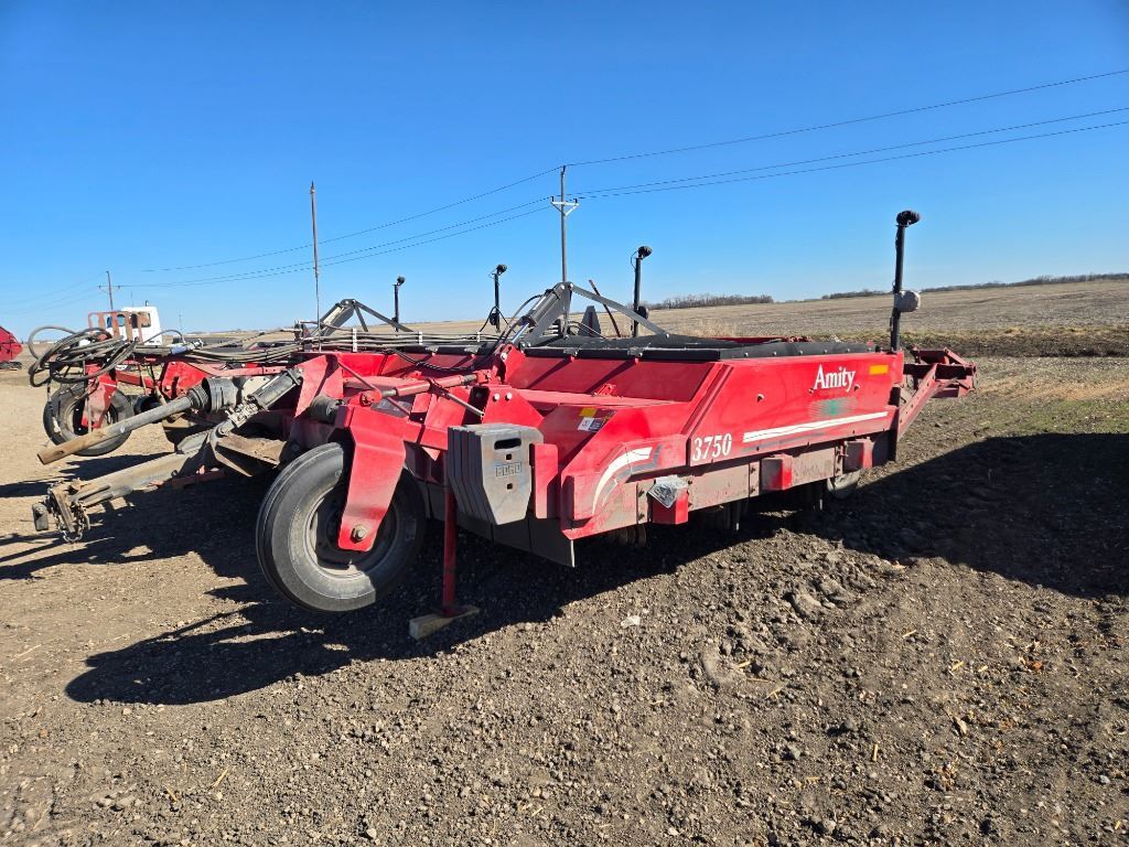 2015 Amity 3750 Beet Equipment