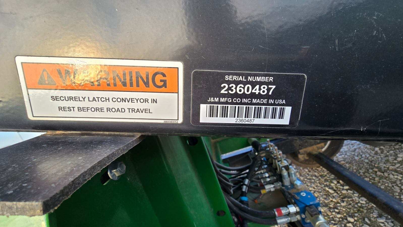 2023 J&M LC390 Seed Tender