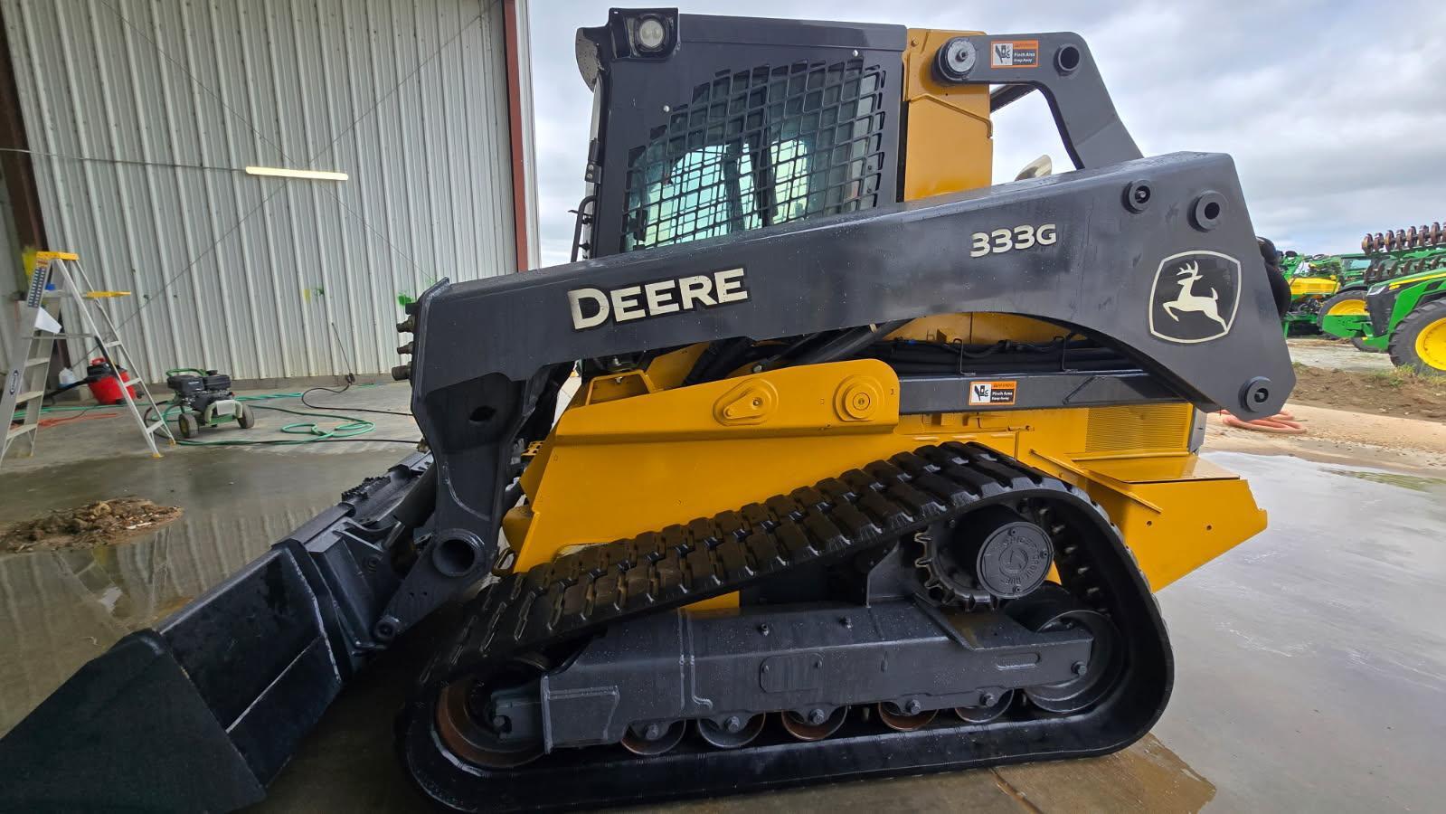 2022 Deere 333G Skid Steer