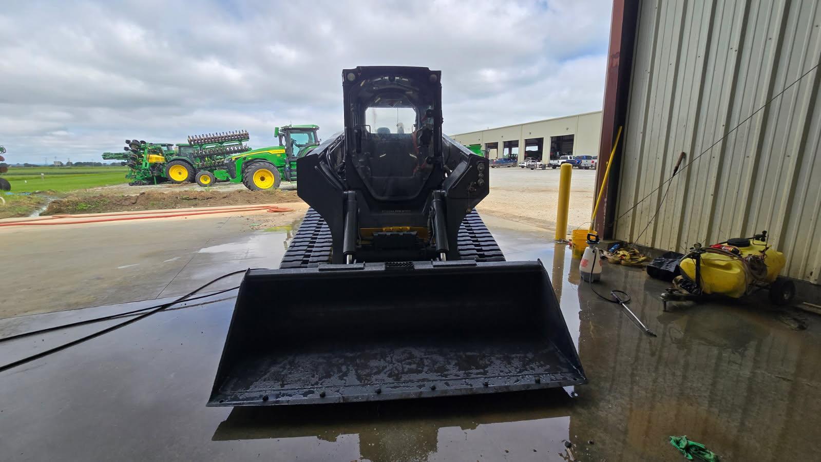 2022 Deere 333G Skid Steer