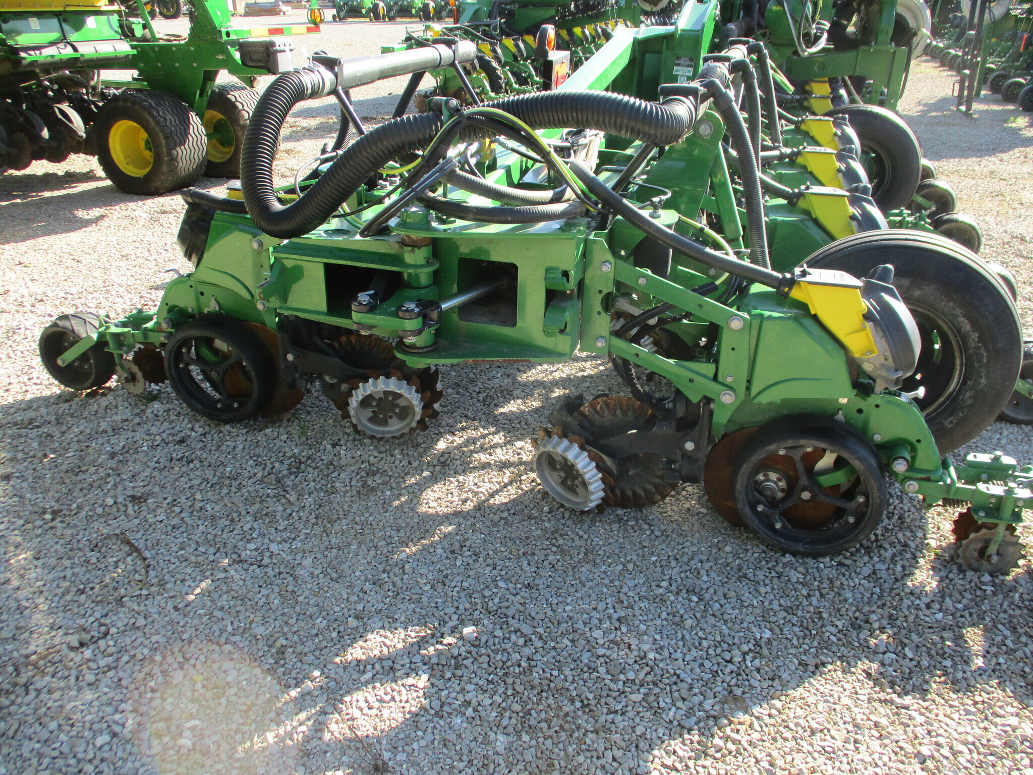 2023 John Deere DR18 Planter