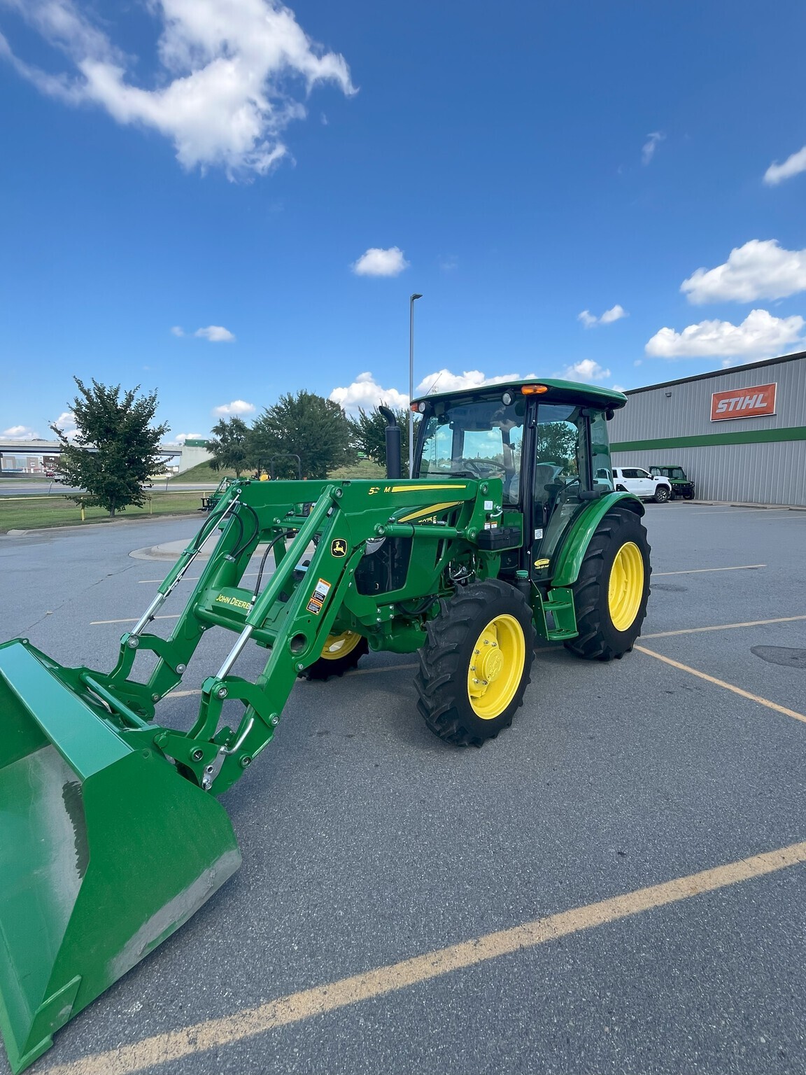 2024 John Deere 5075E Tractor