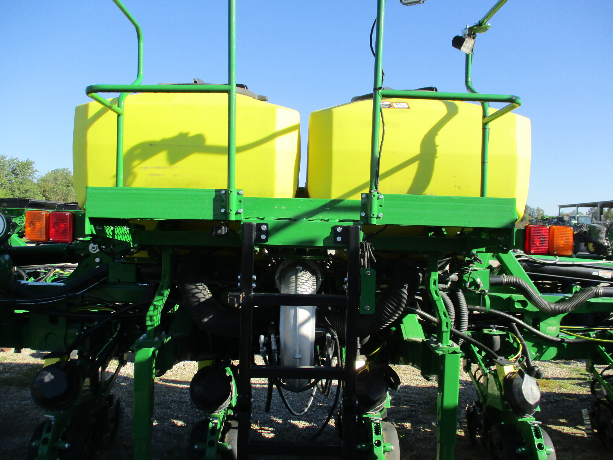 2023 John Deere DR18 Planter