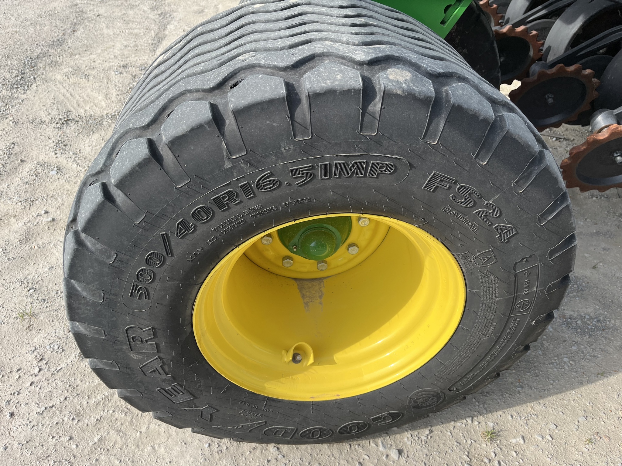 2023 John Deere N542C Air Seeder