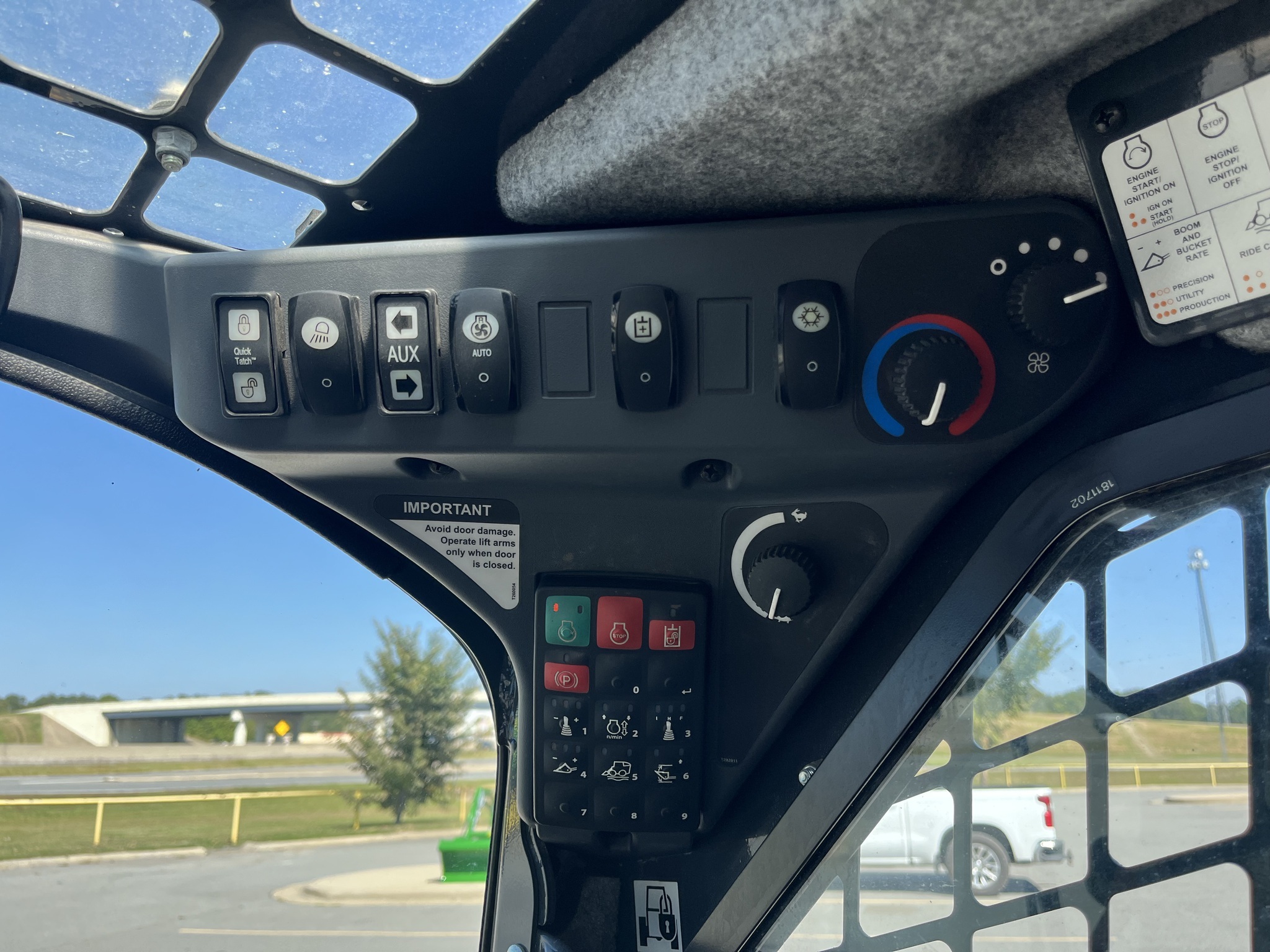 2023 Deere 331G Skid Steer