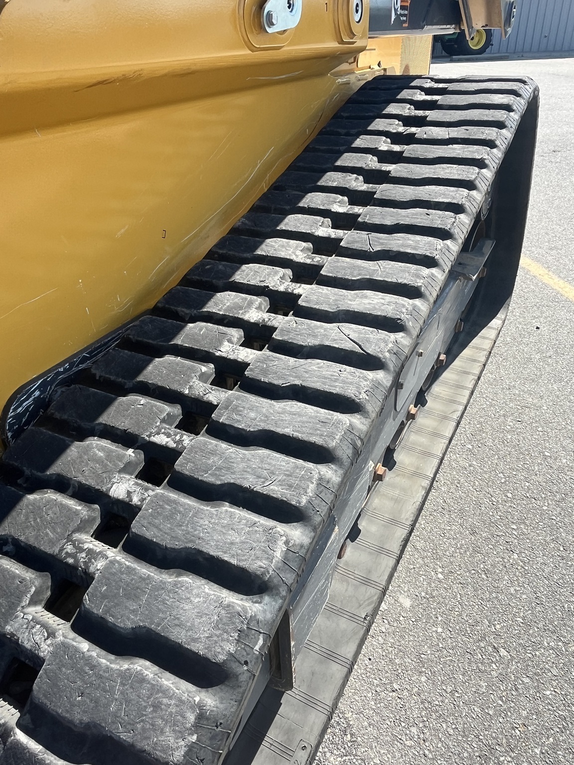 2023 Deere 331G Skid Steer
