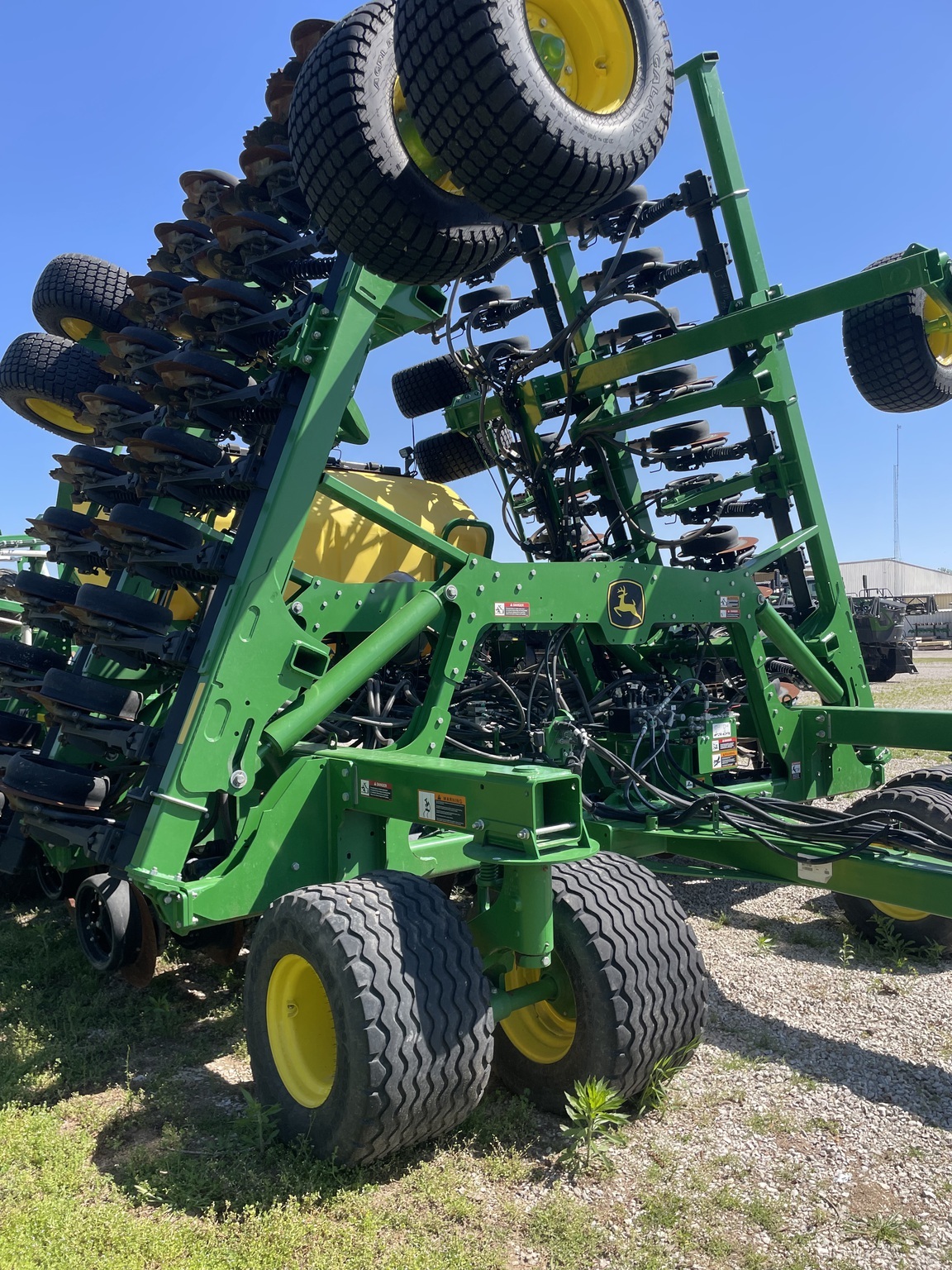 2025 John Deere N542C Air Seeder
