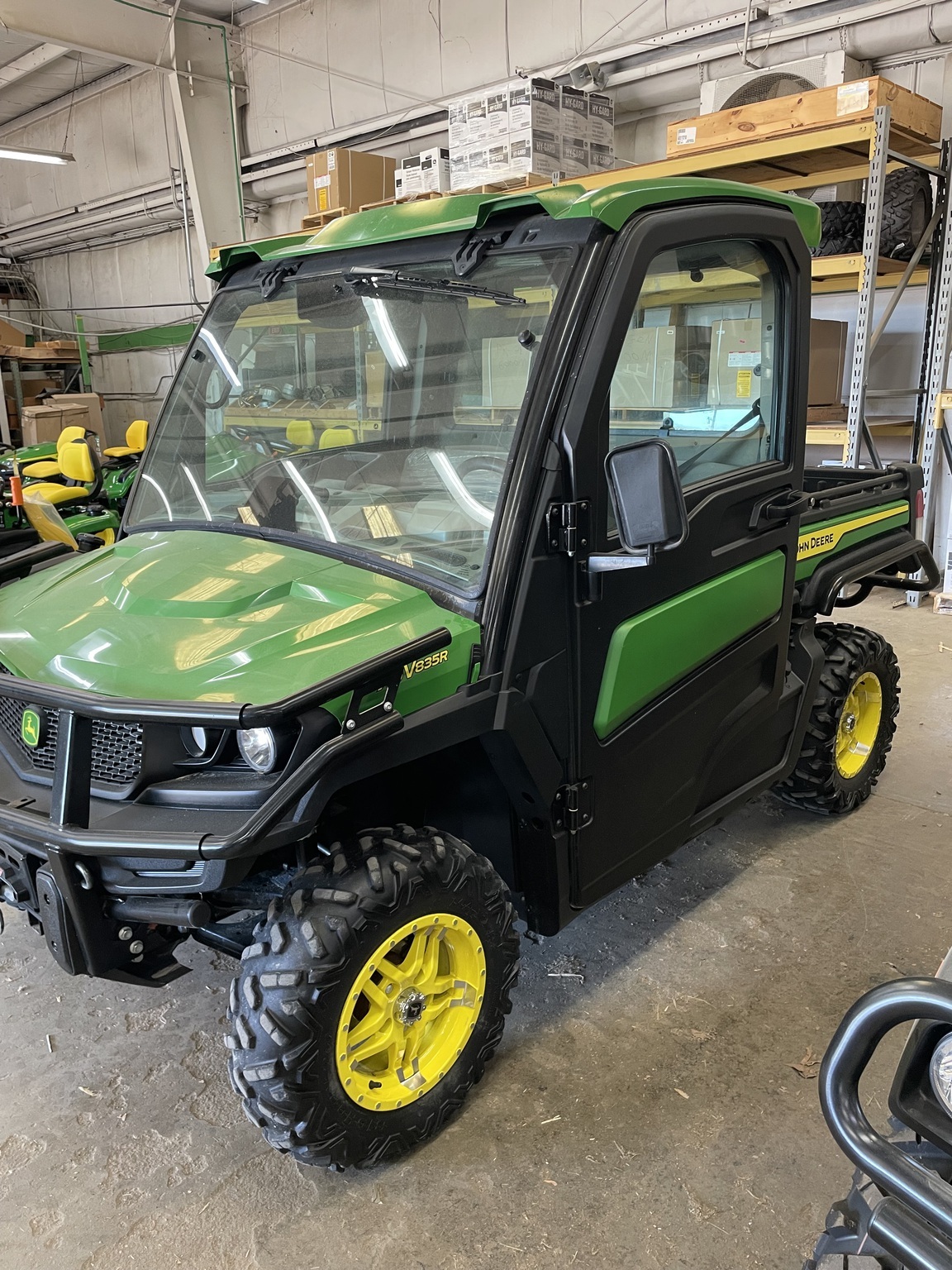 2022 John Deere XUV835R ATVs and Utility Vehicle