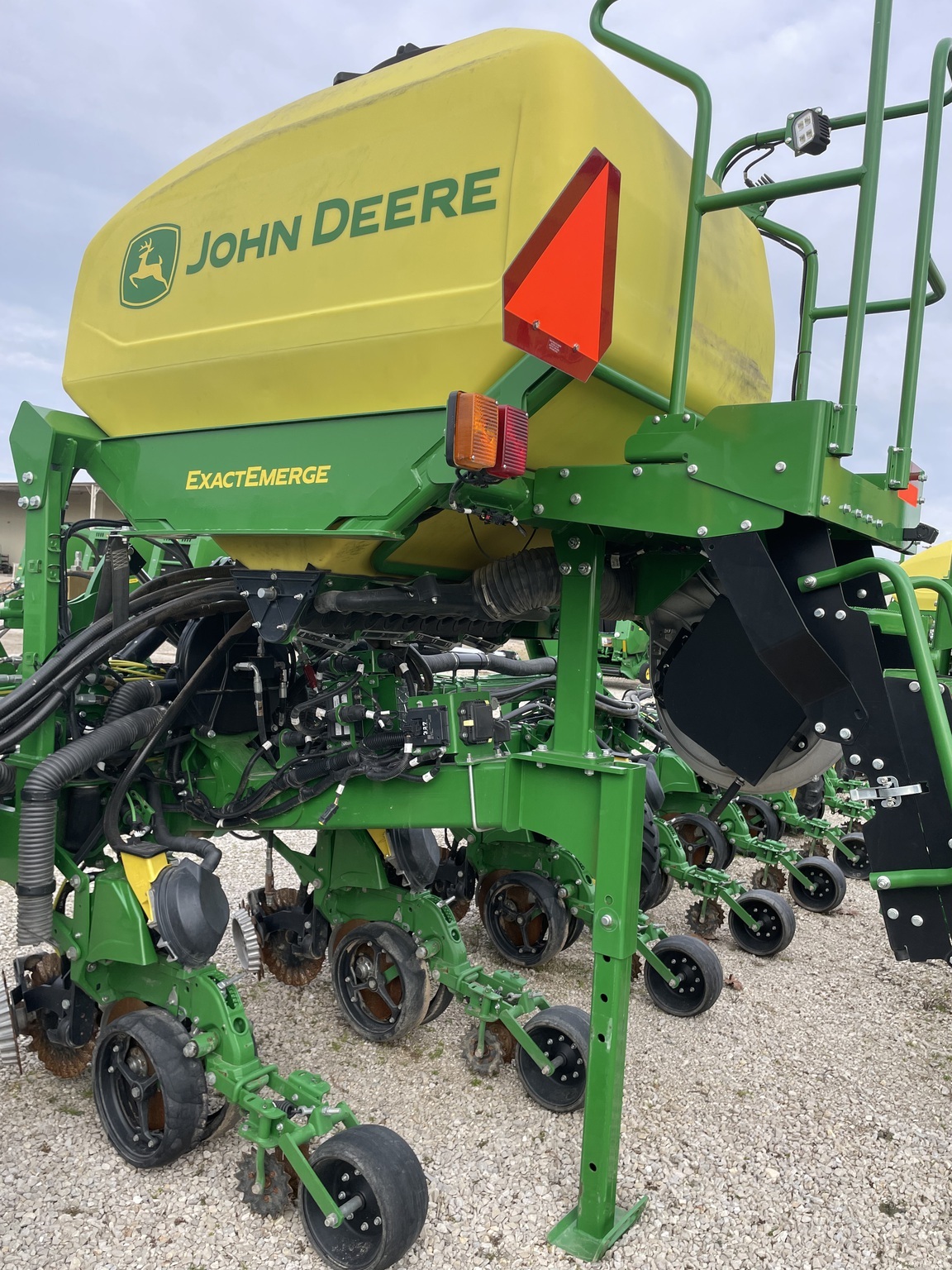 2024 John Deere 1725 CCS Planter