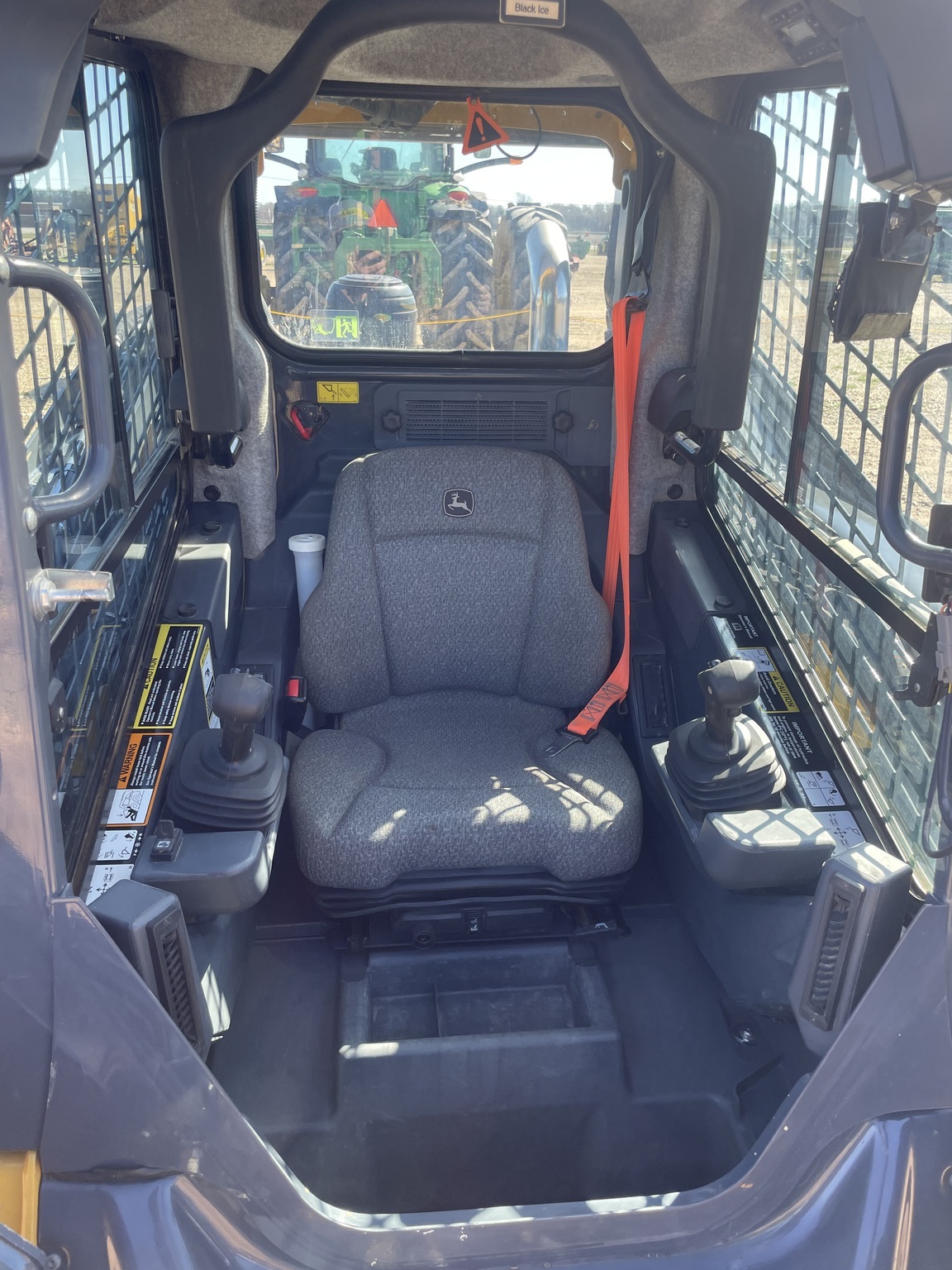2024 Deere 325G Skid Steer