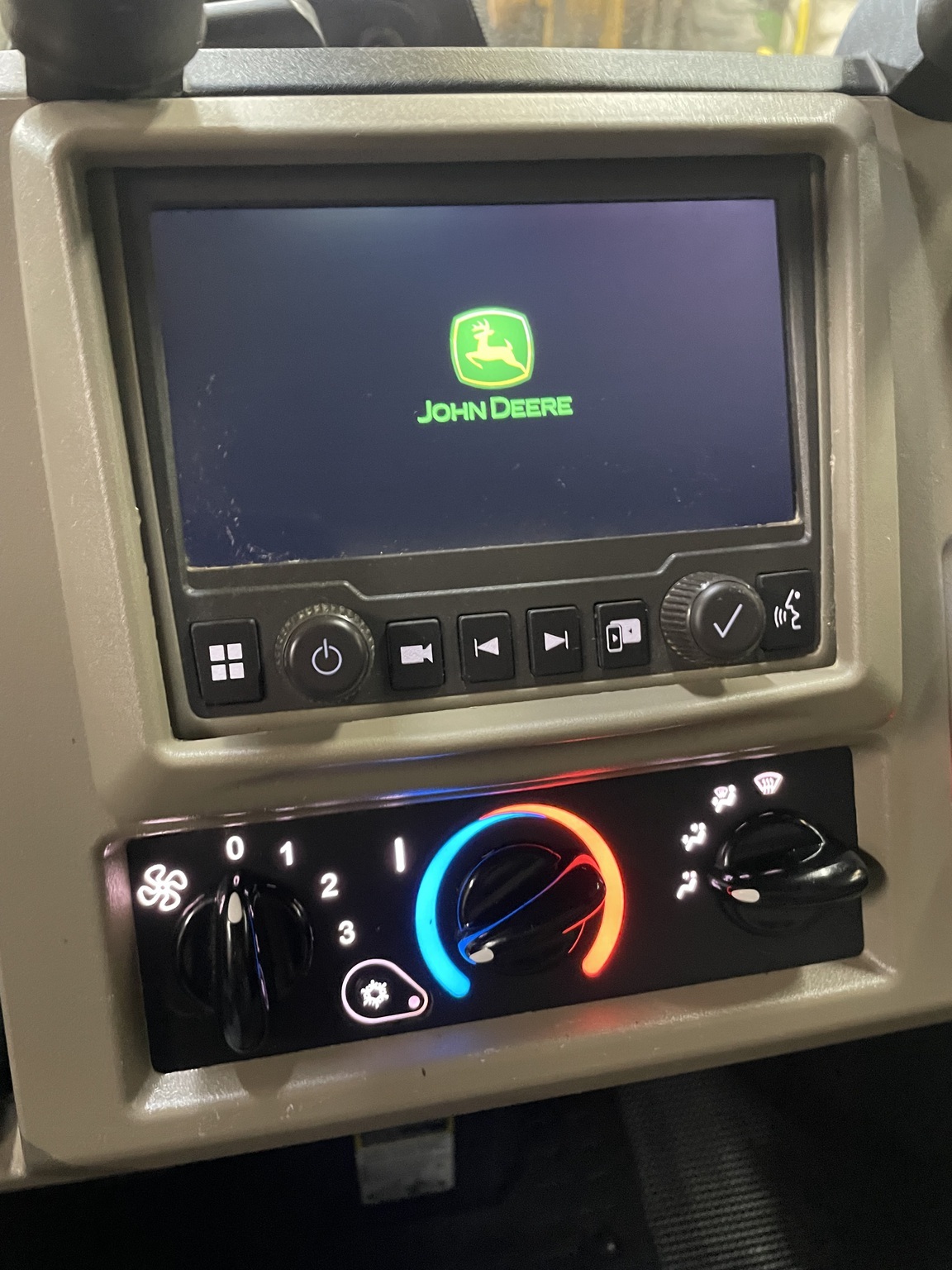 2024 John Deere XUV835R ATVs and Utility Vehicle