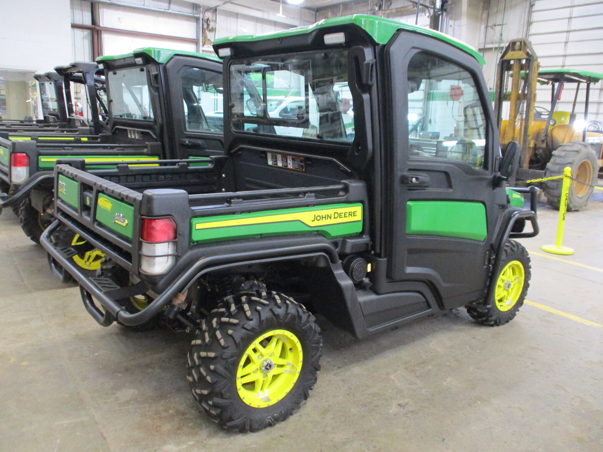 2023 John Deere XUV835R ATVs and Utility Vehicle