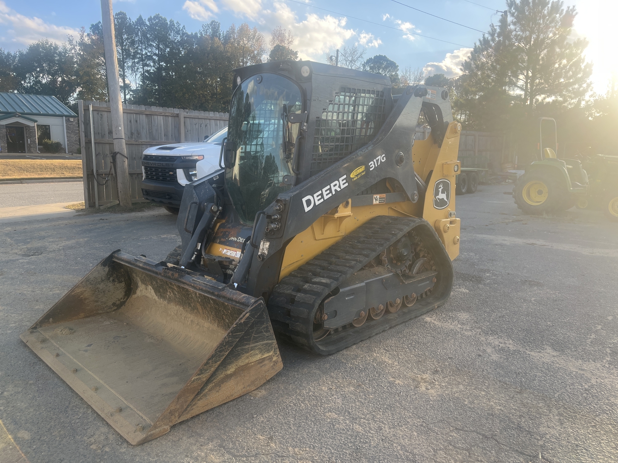2023 Deere 317G Skid Steer