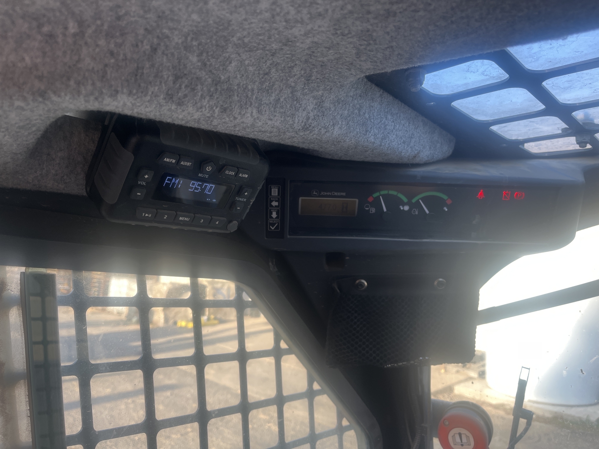 2023 Deere 317G Skid Steer