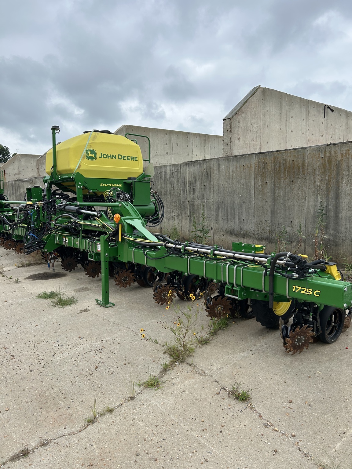 2024 John Deere 1725 CCS Planter