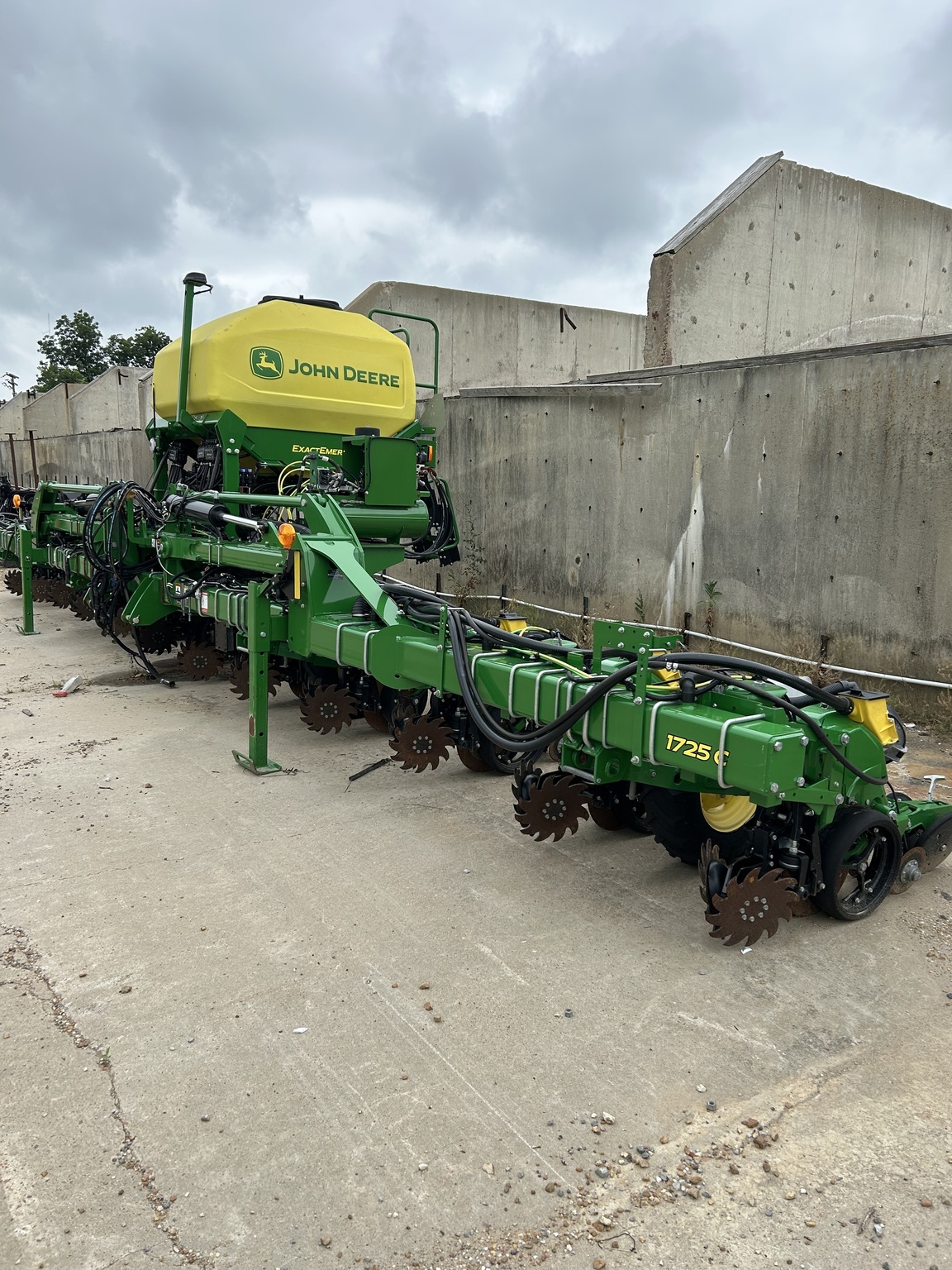 2023 John Deere 1725 CCS Planter