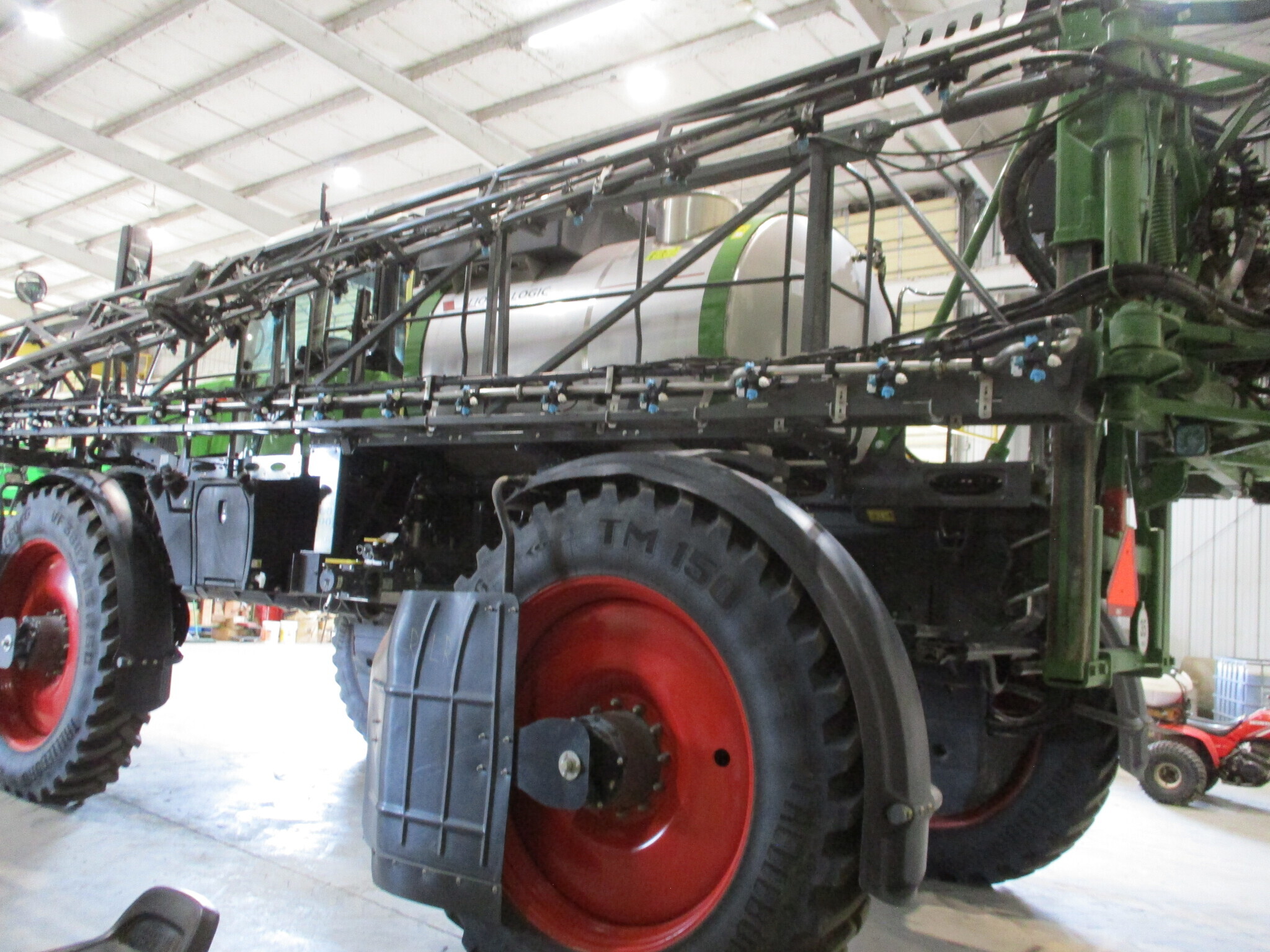 2025 Fendt RG934 Self-Propelled Sprayer