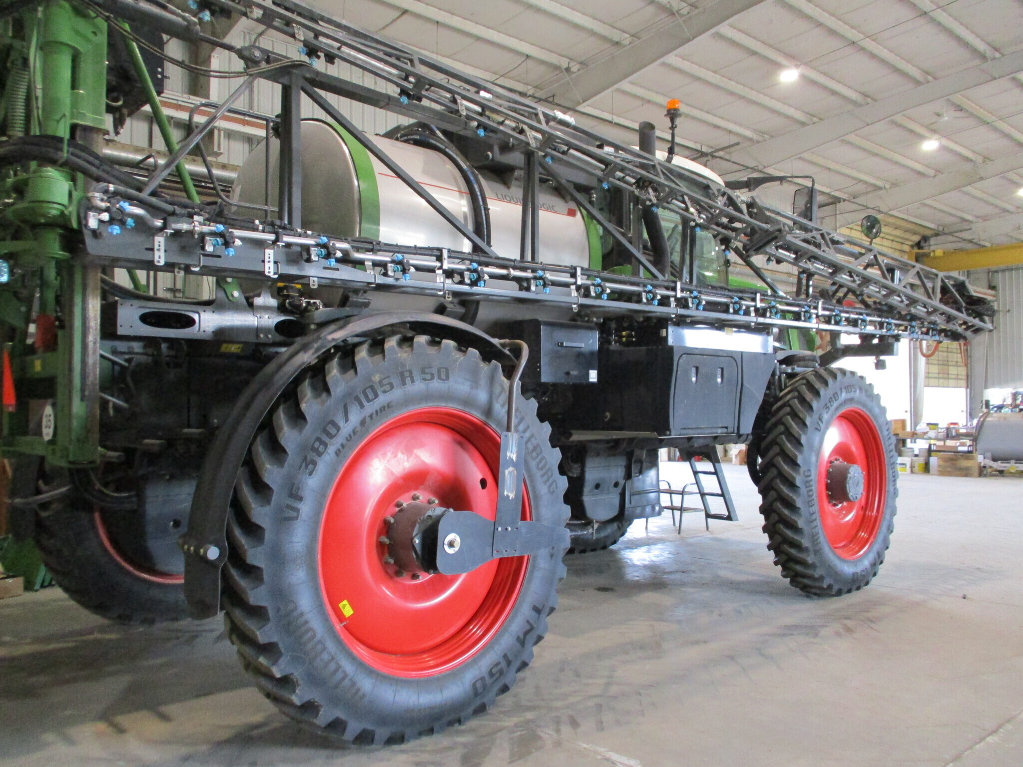 2025 Fendt RG934 Self-Propelled Sprayer
