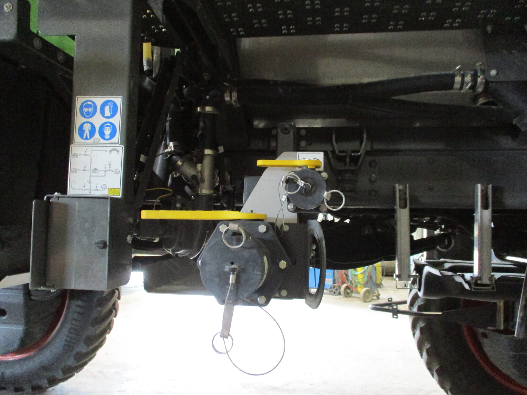 2025 Fendt RG934 Self-Propelled Sprayer
