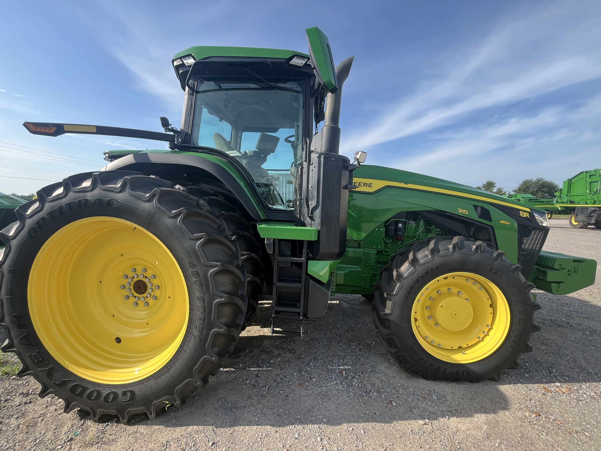 2023 John Deere 8R 310 Tractor
