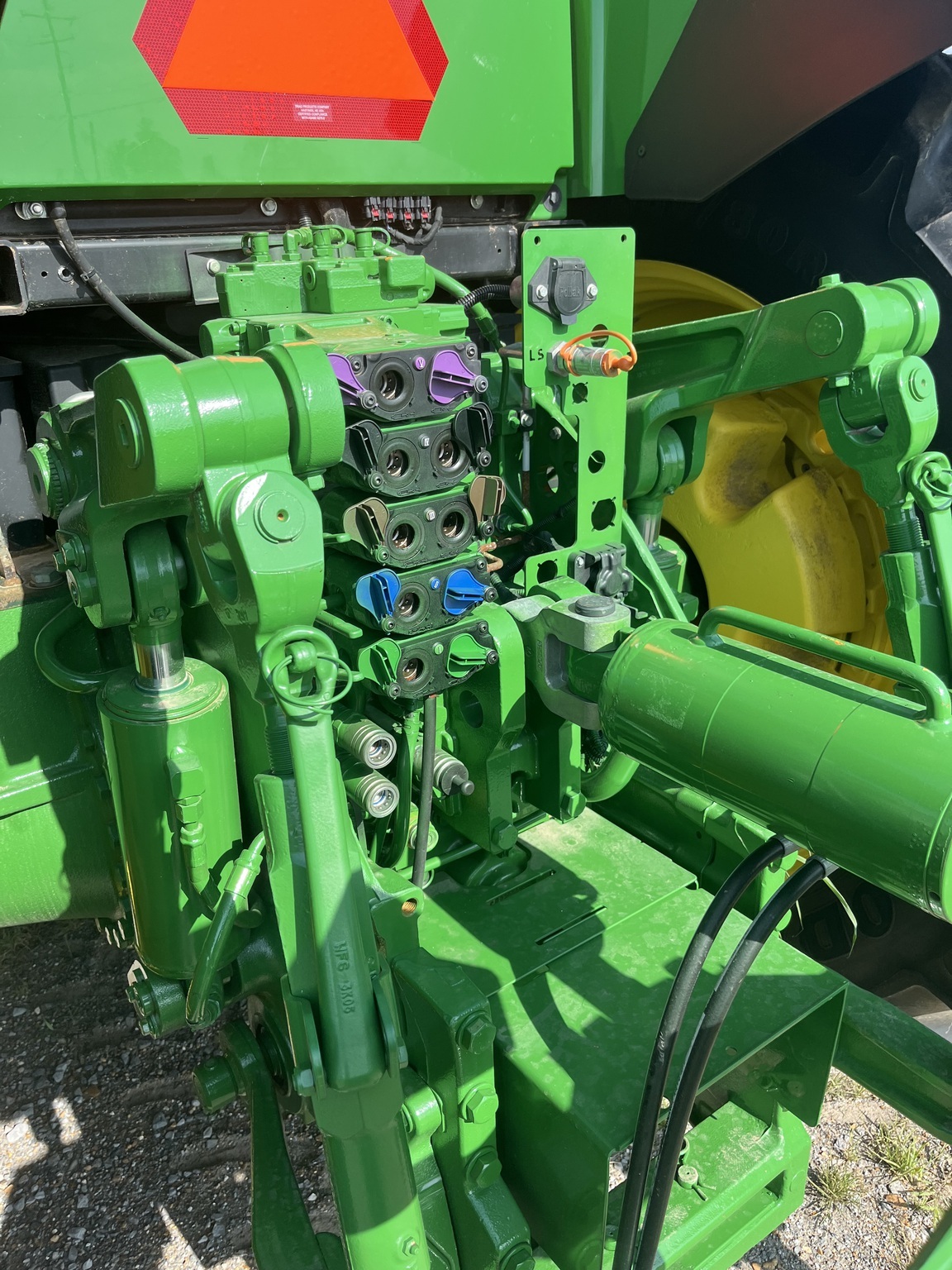 2023 John Deere 8R 310 Tractor