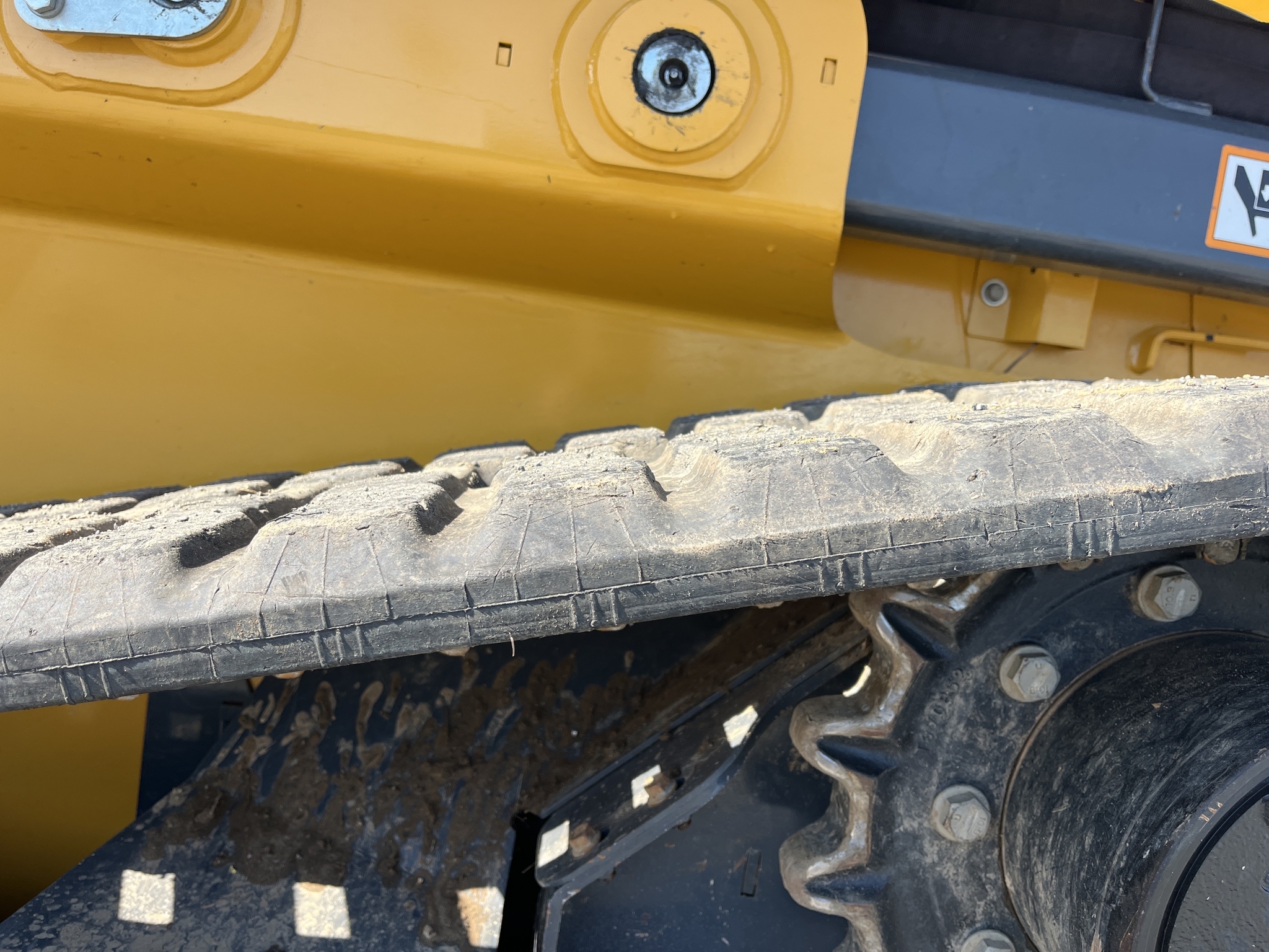2023 Deere 333G Skid Steer