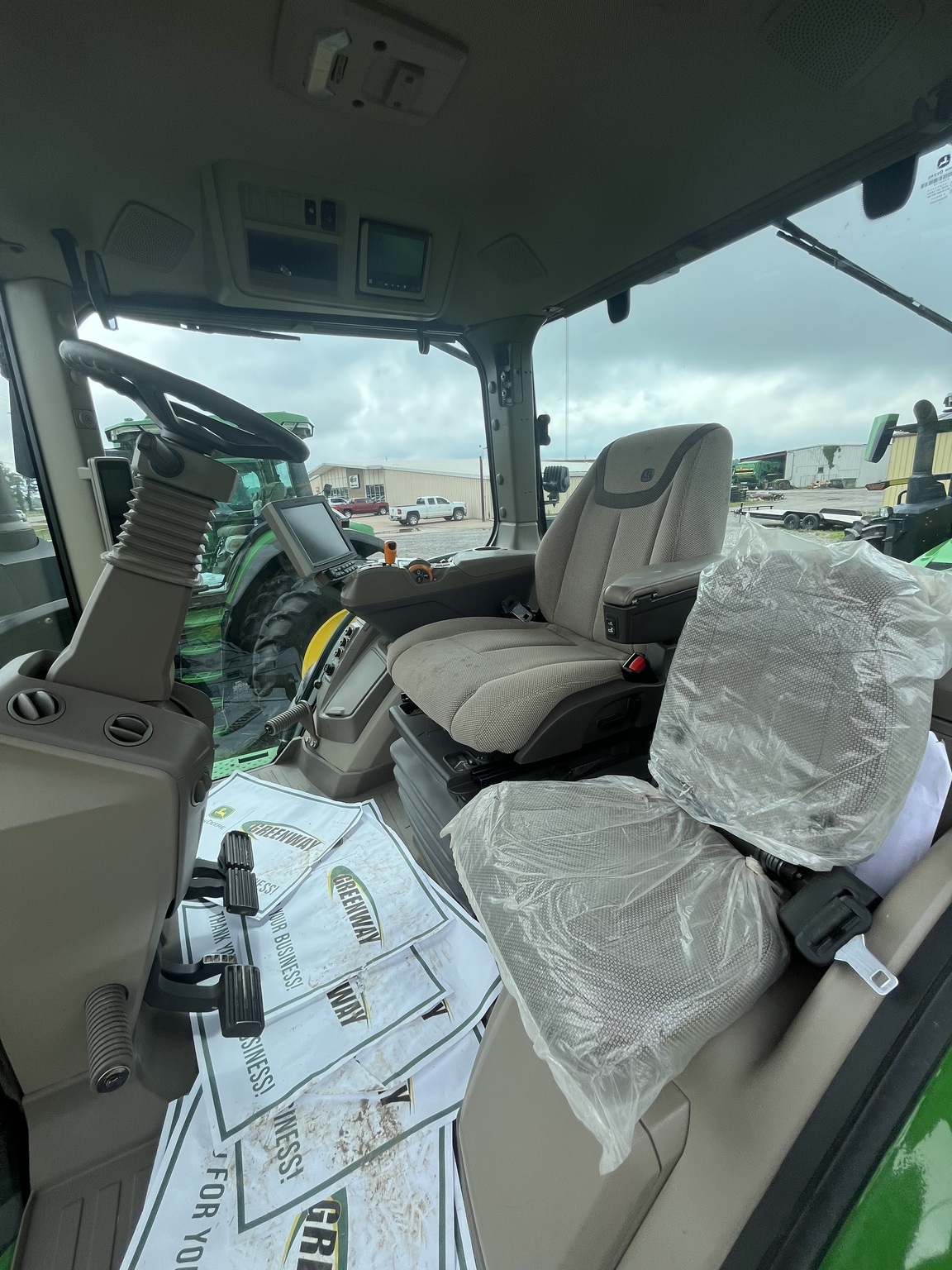 2023 John Deere 8R 310 Tractor