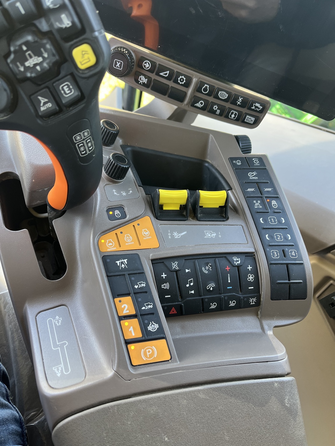 2024 John Deere S780 Combine