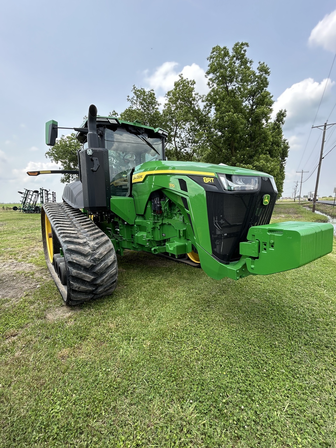 2023 John Deere 8RT 370 Tractor