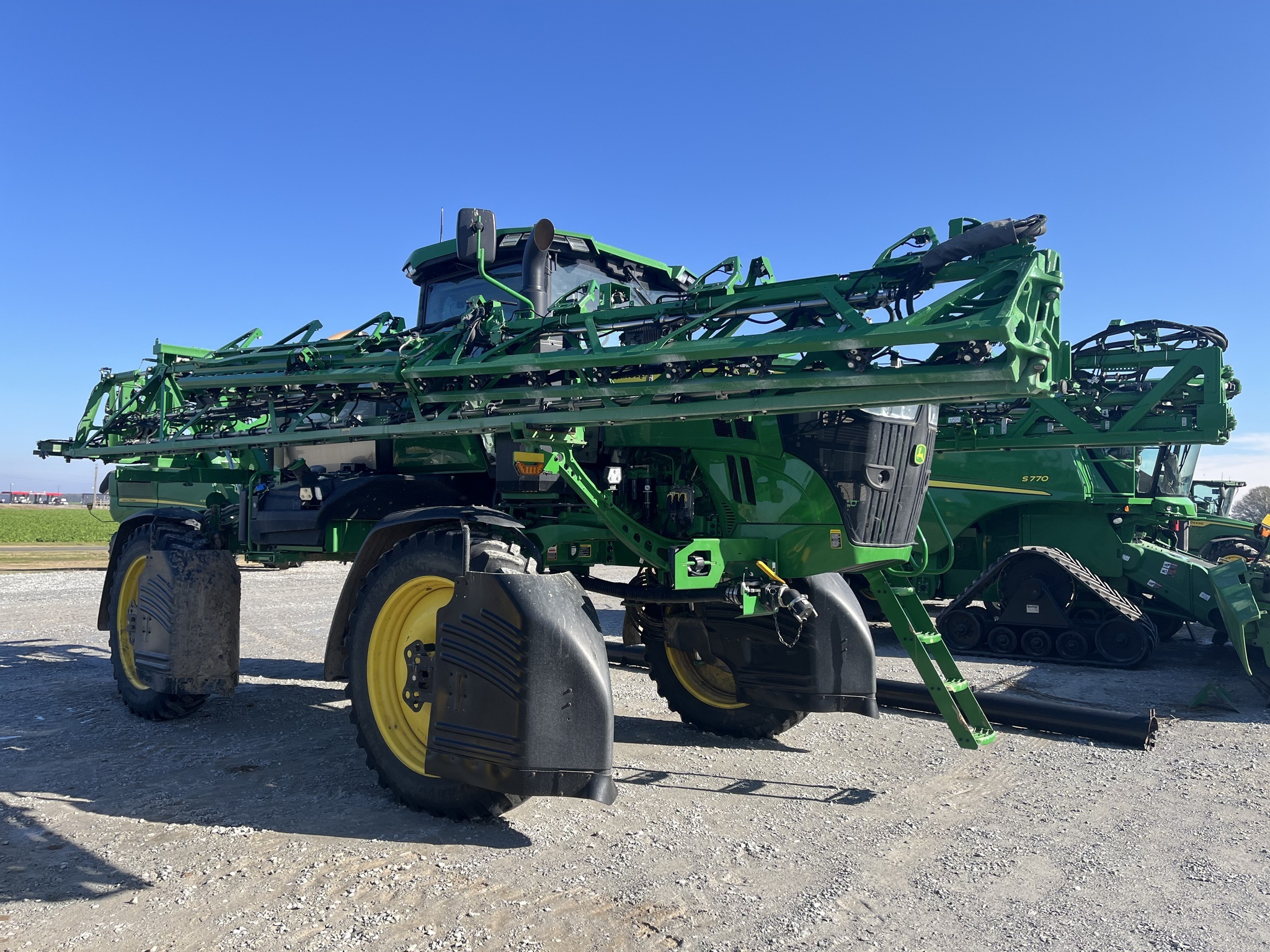 2024 John Deere 410R Self-Propelled Sprayer