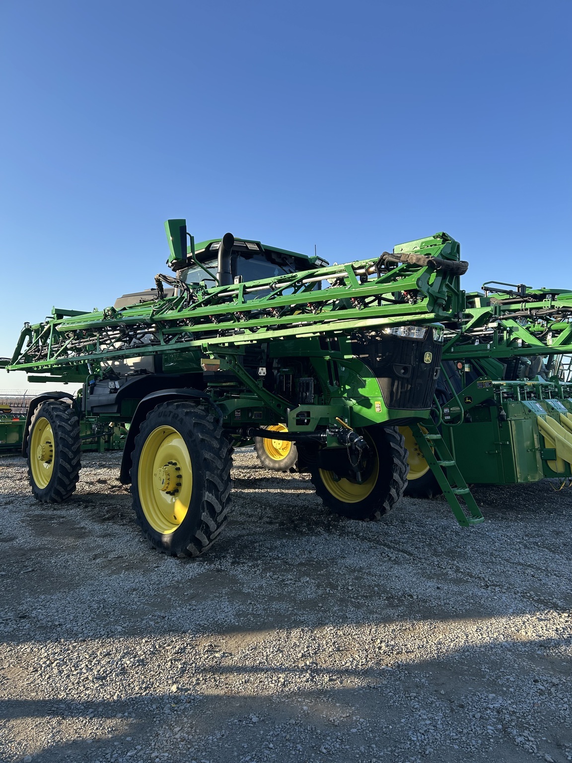 2023 John Deere 412R Self-Propelled Sprayer