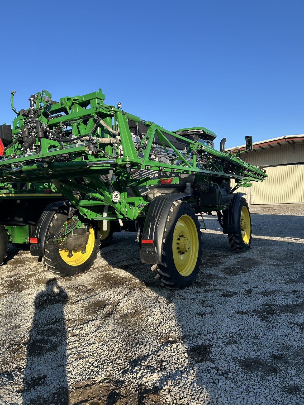 2023 John Deere 412R Self-Propelled Sprayer