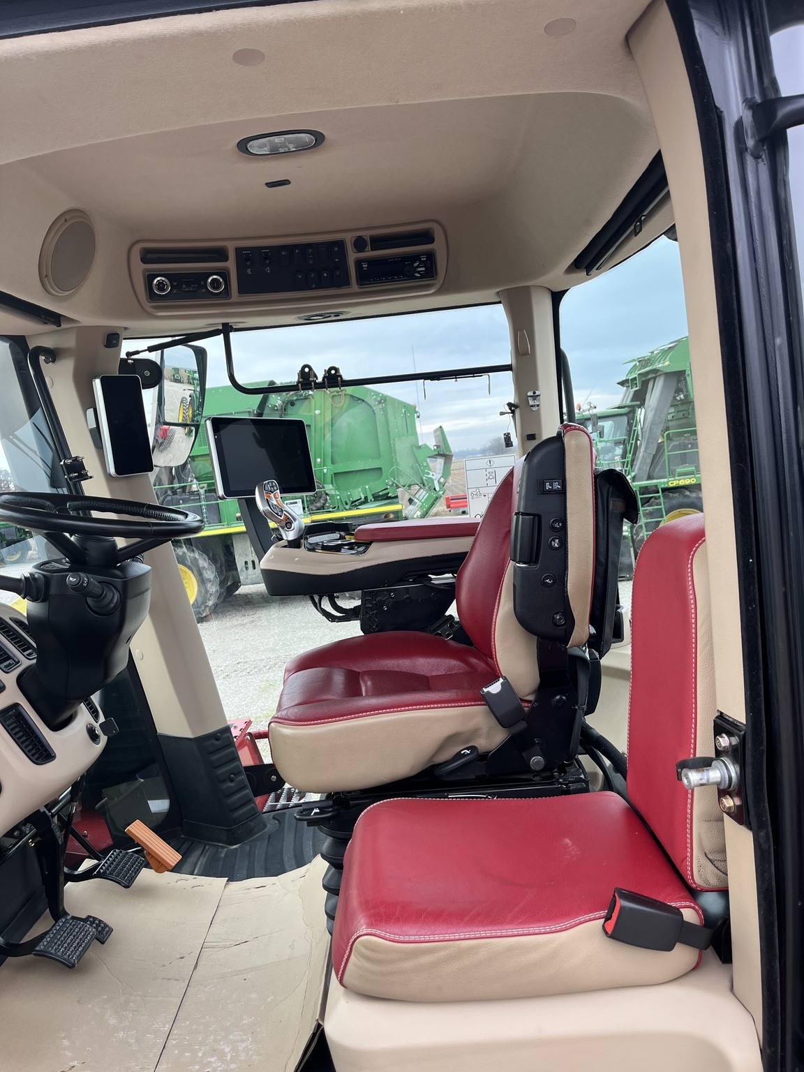 2021 Case IH Steiger 420 AFS Row Tractor