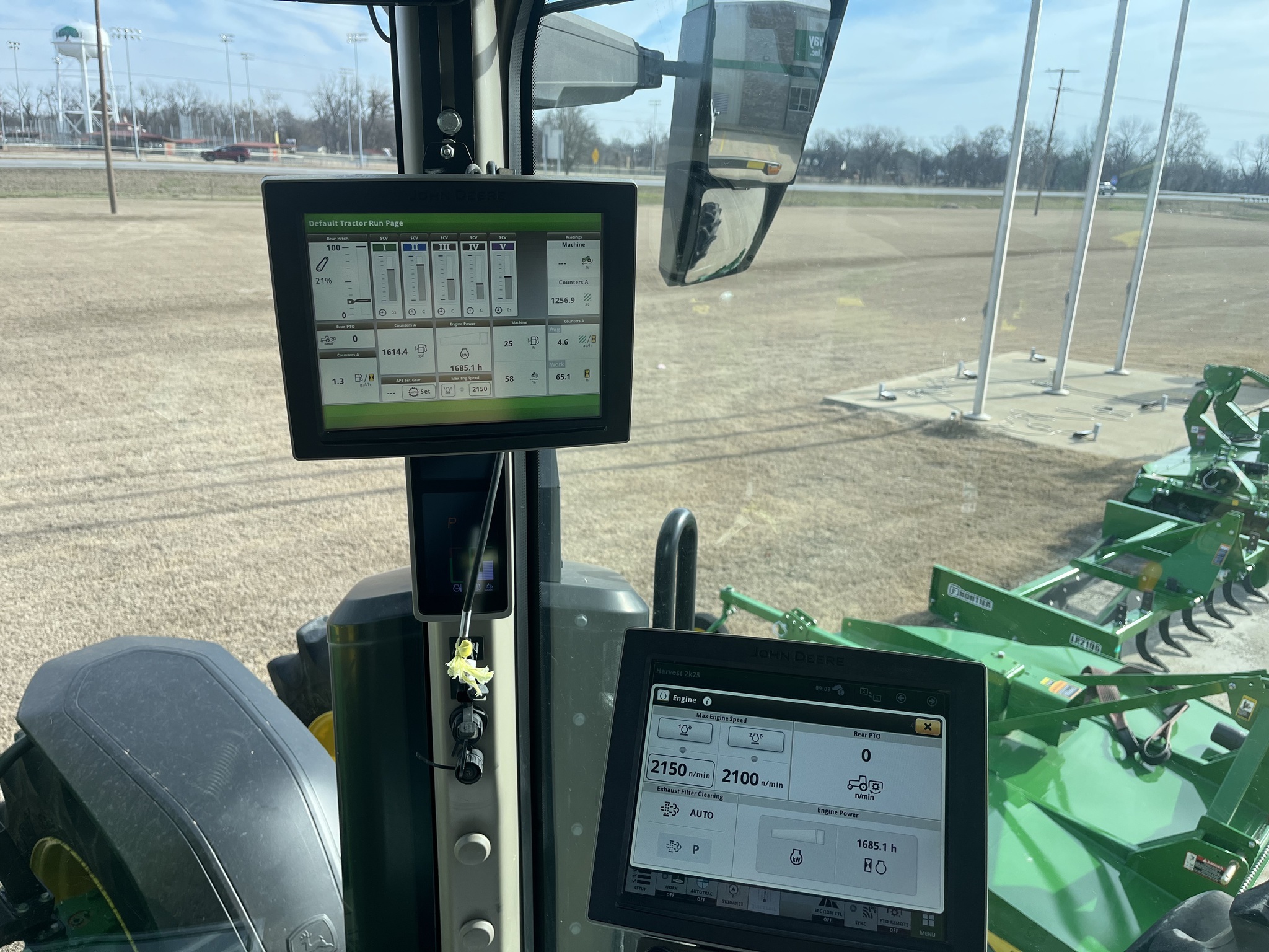 2023 John Deere 8R 280 Tractor