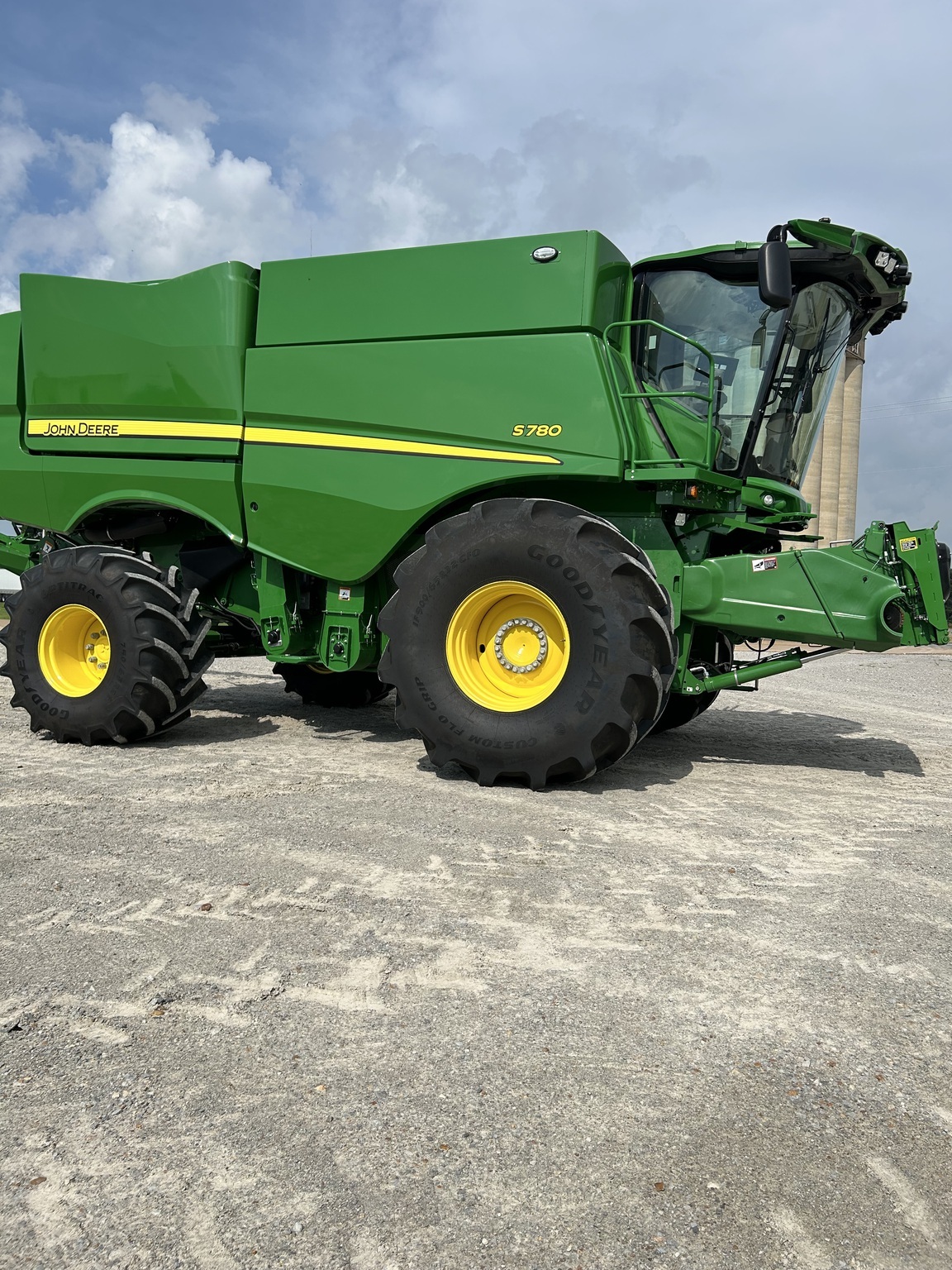 2024 John Deere S780 Combine