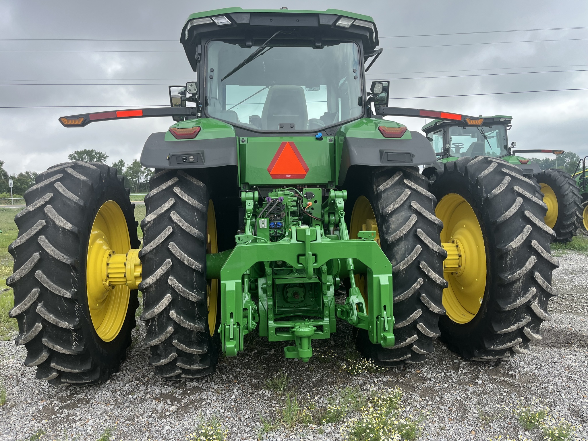2023 John Deere 8R 310 Tractor