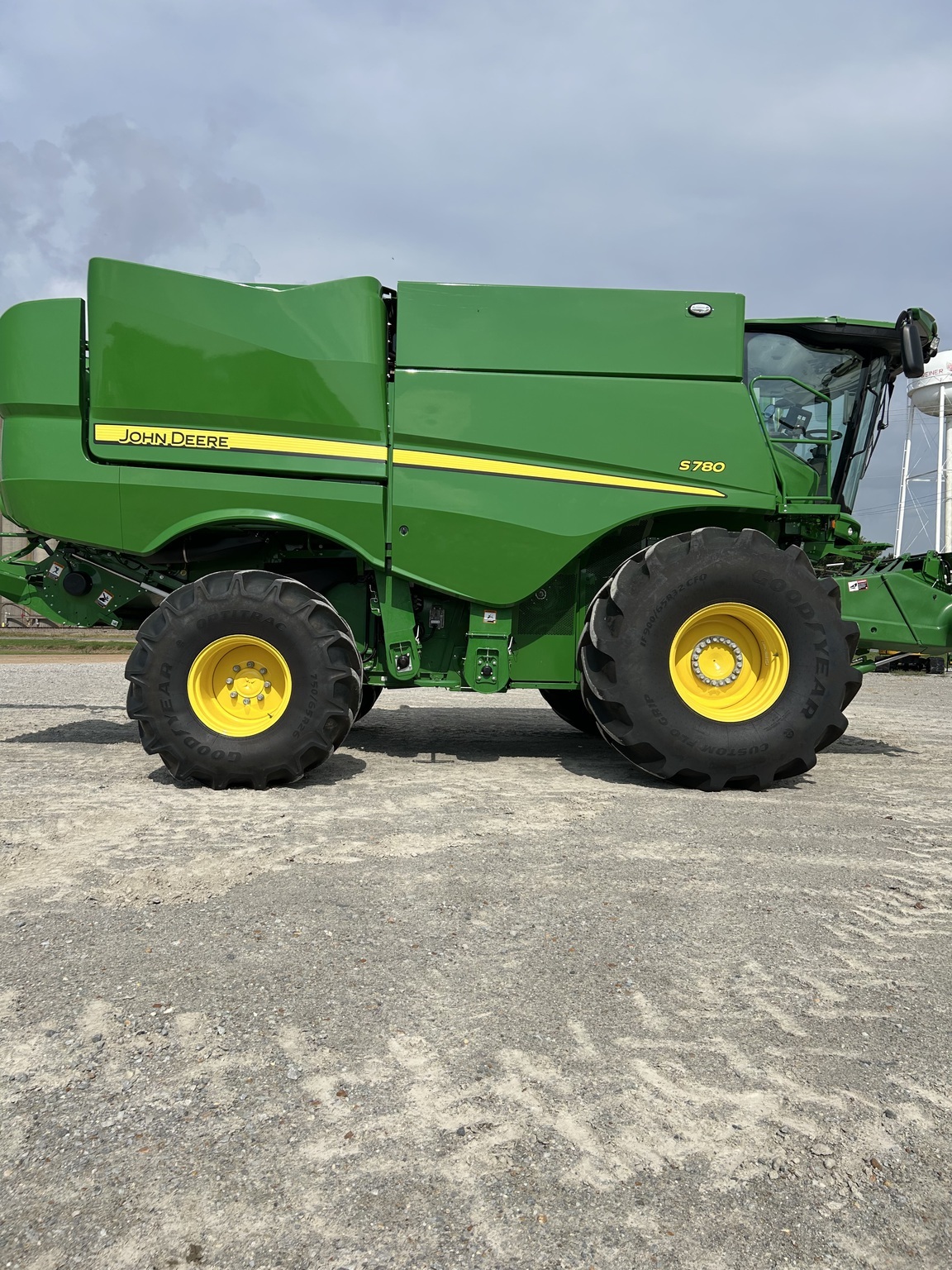 2024 John Deere S780 Combine