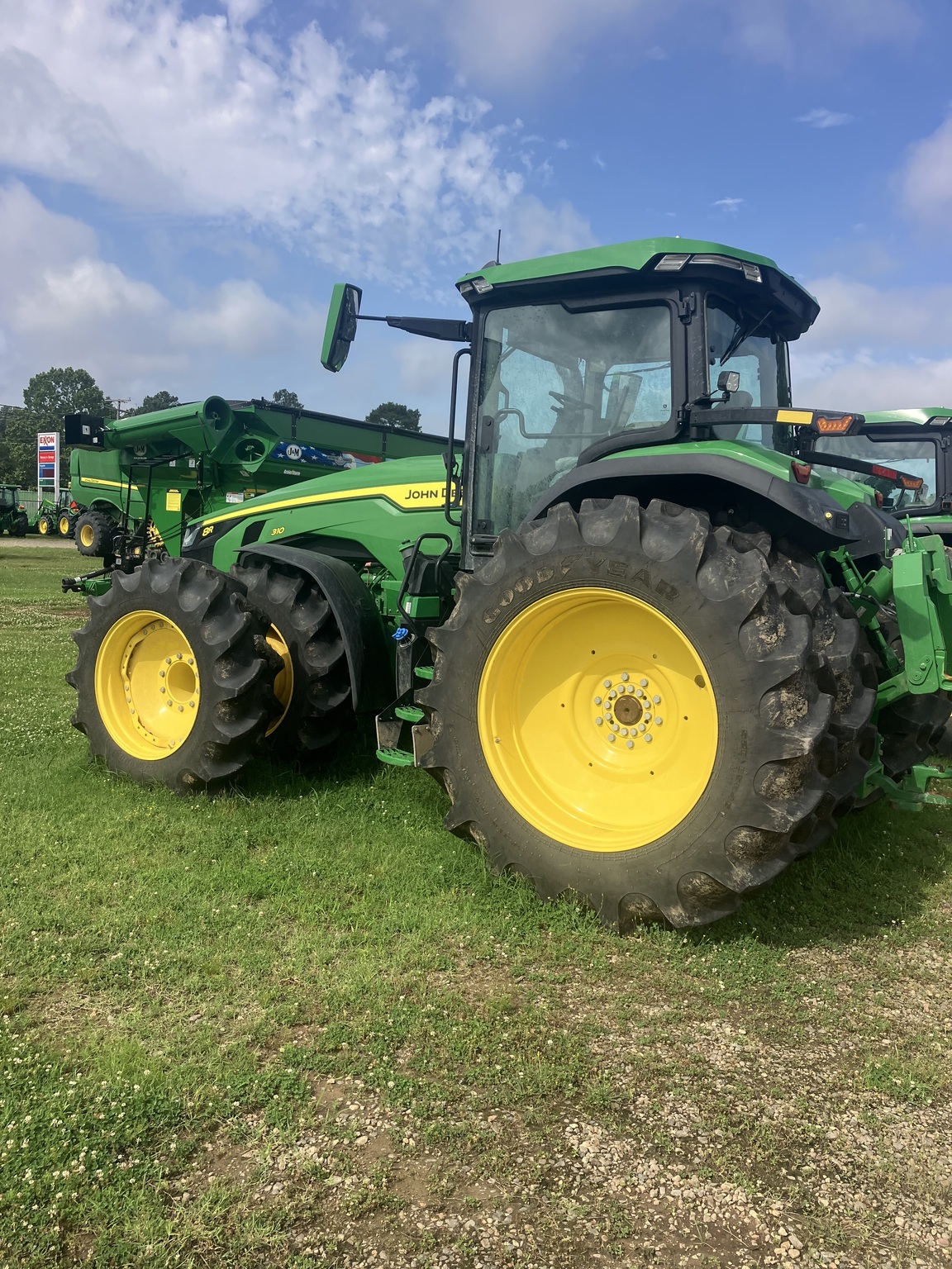 2024 John Deere 8R 310 Tractor