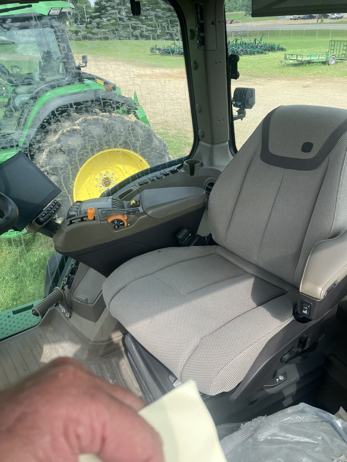 2024 John Deere 8R 310 Tractor