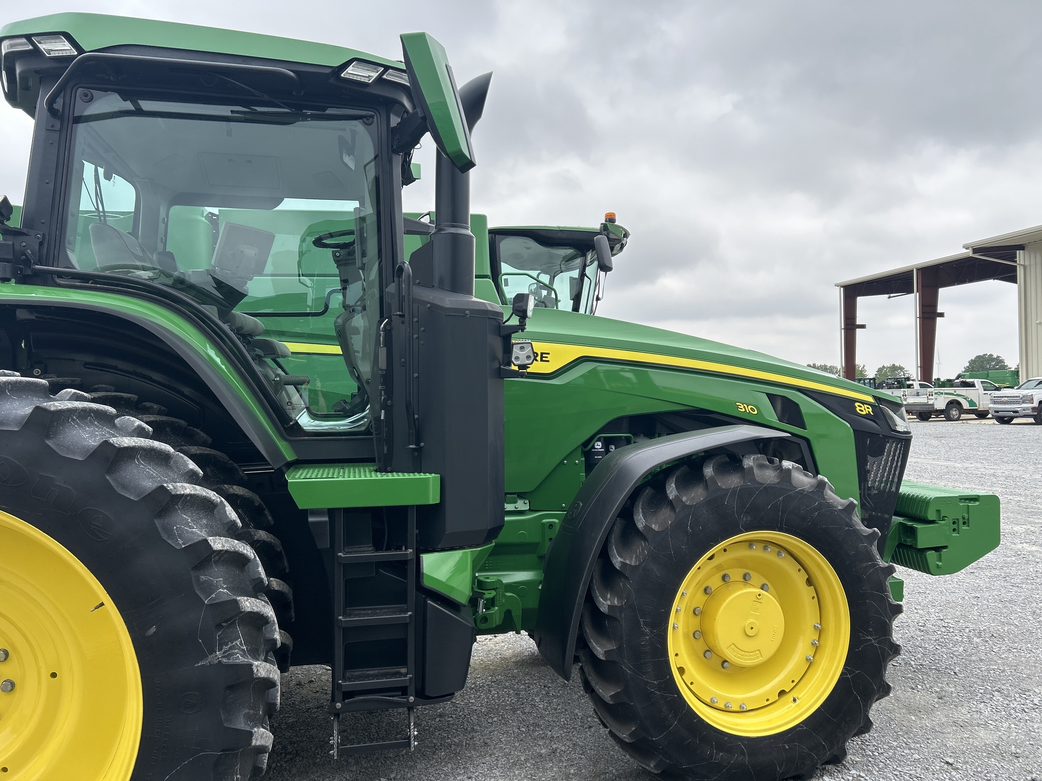 2023 John Deere 8R 310 Tractor