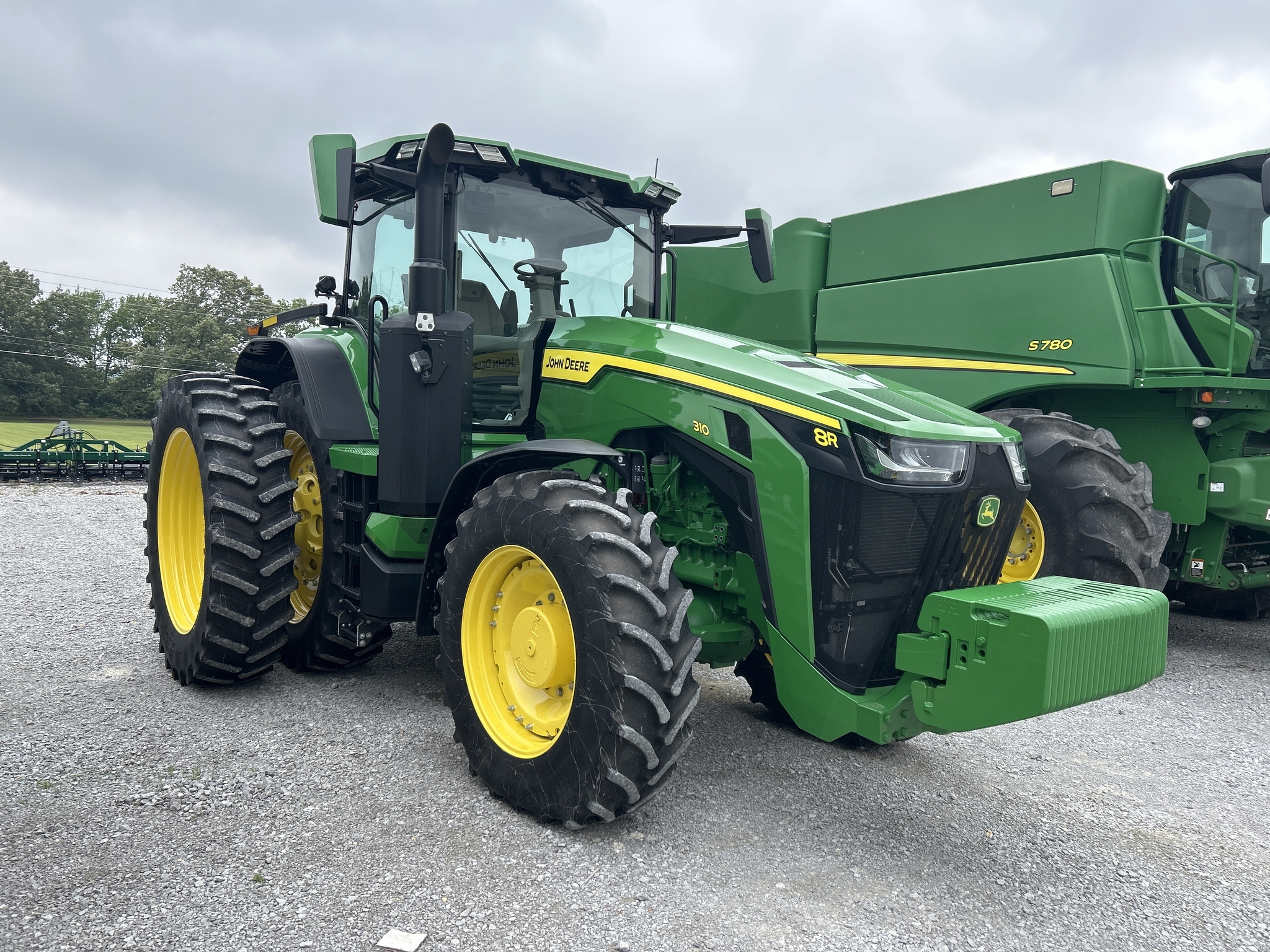 2023 John Deere 8R 310 Tractor