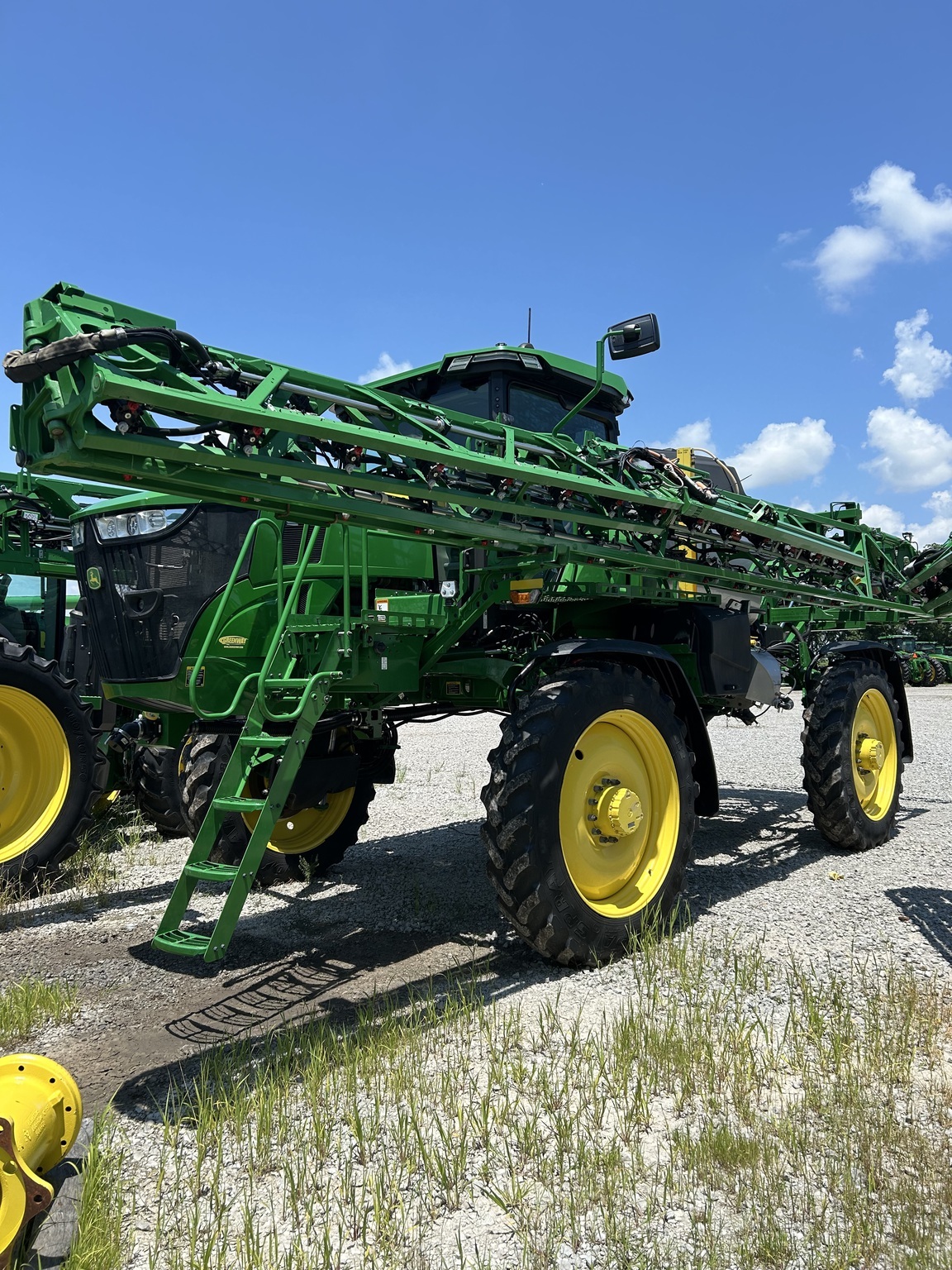 2023 John Deere 412R Self-Propelled Sprayer