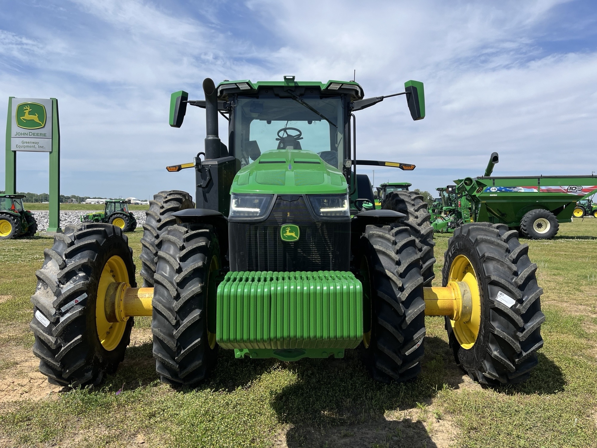2022 John Deere 8R 340 Tractor