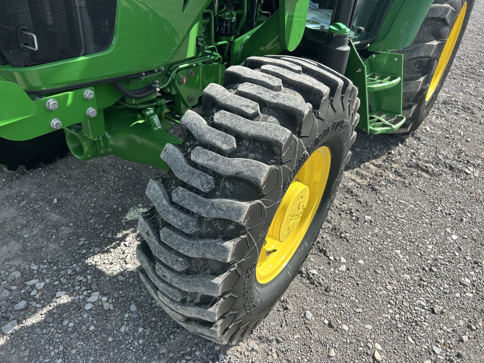 2018 John Deere 5065E Tractor
