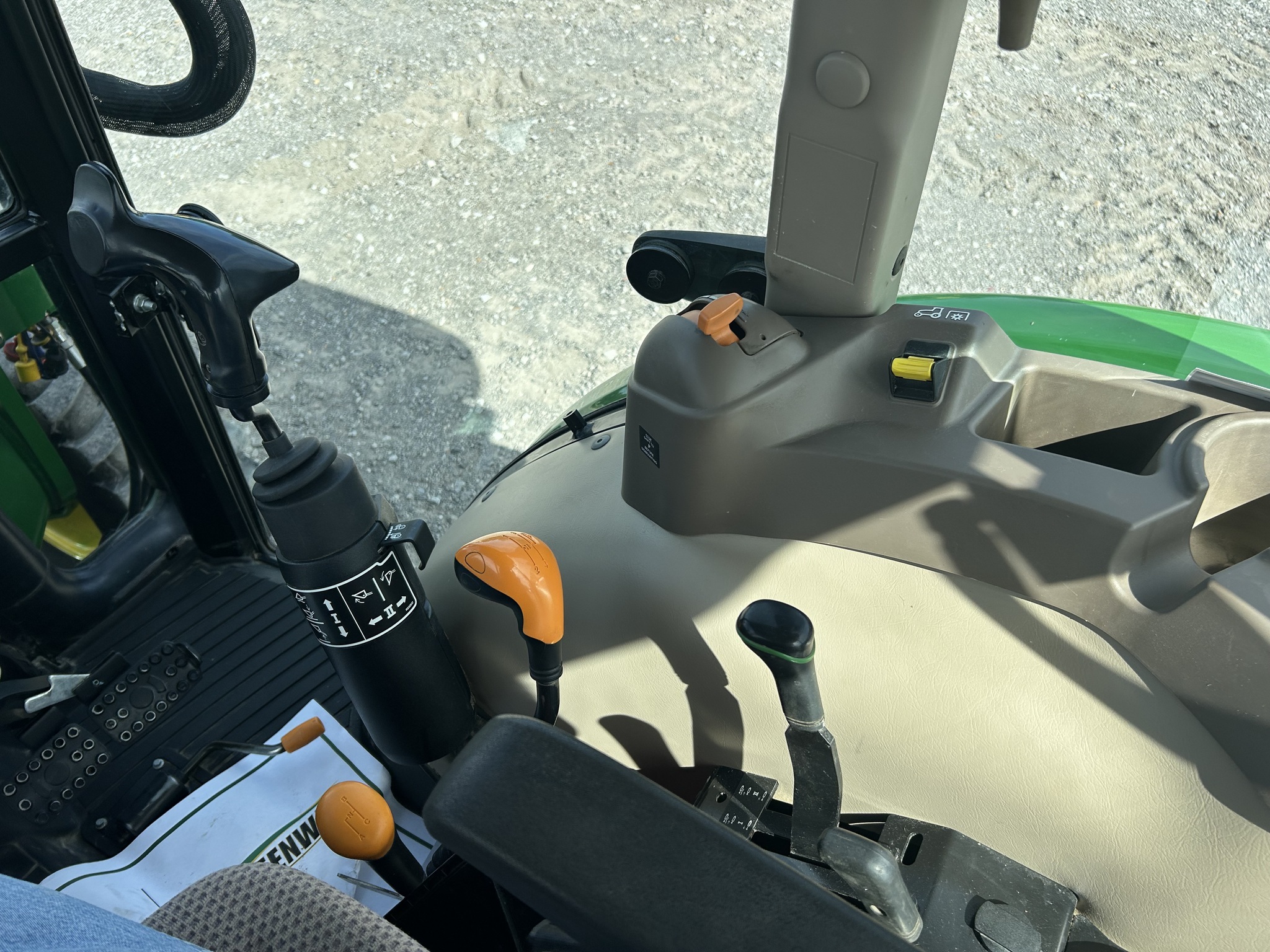 2018 John Deere 5065E Tractor
