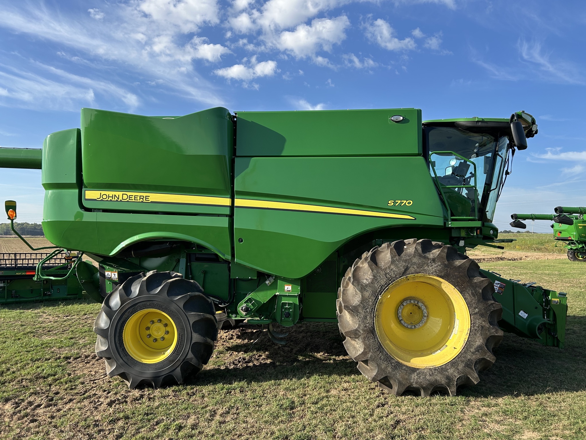 2023 John Deere S770 Combine